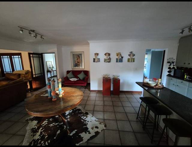 3 BEDROOM HOUSE FOR SALE IN MENLO PARK